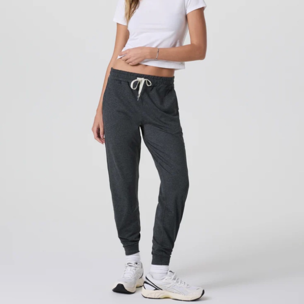 NWT Vuori Performance Jogger
